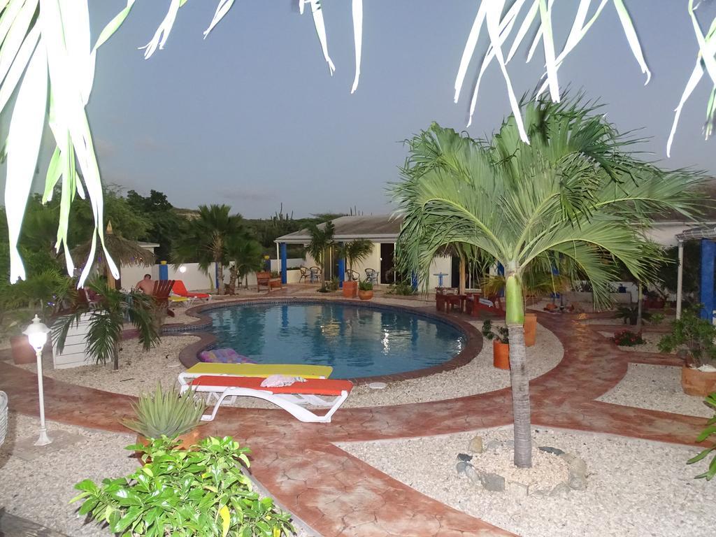 Hacienda Wayaca Apartments Oranjestad Exterior foto