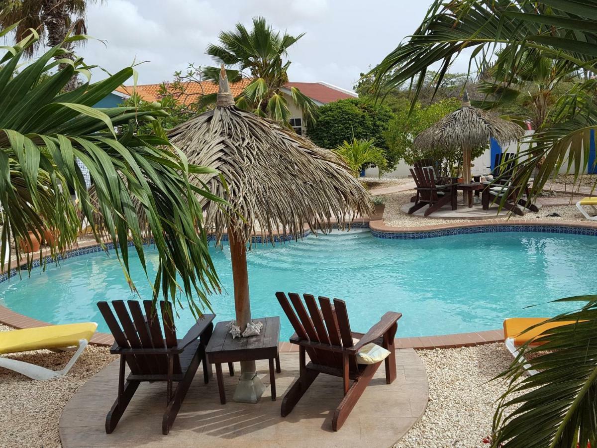 Hacienda Wayaca Apartments Oranjestad Exterior foto